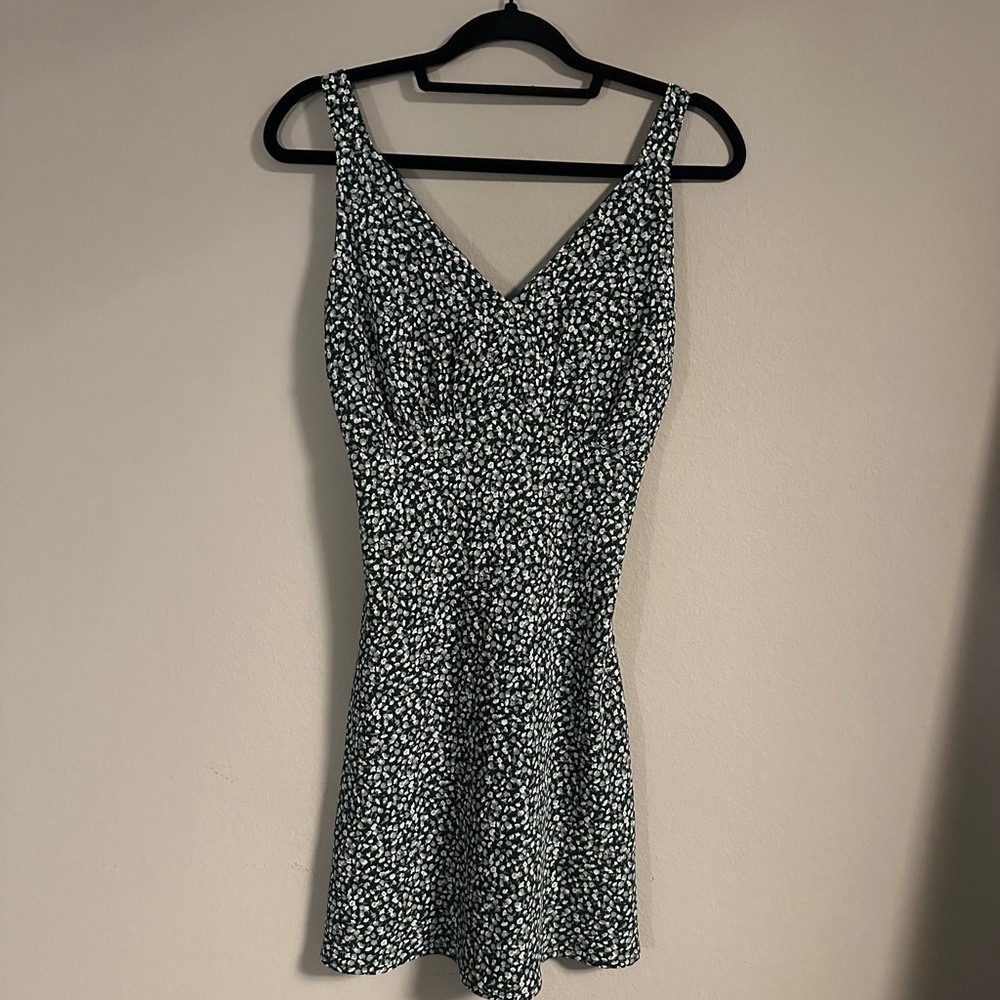 Abercrombie - Elegant Green Floral Dress - NWOT